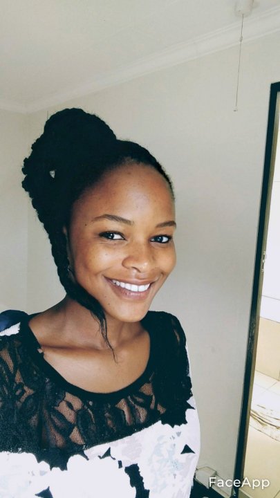 Kelly Chigumbura Natalie - Englisch tutor