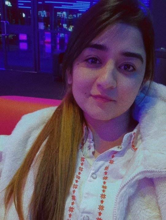 Nawaz Amna - Biologie, Chemie, Instrumentenkunde tutor