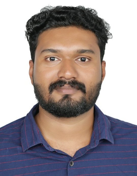 CHOYATHALA Sreeraj - Physik, Hindi, Mathe tutor
