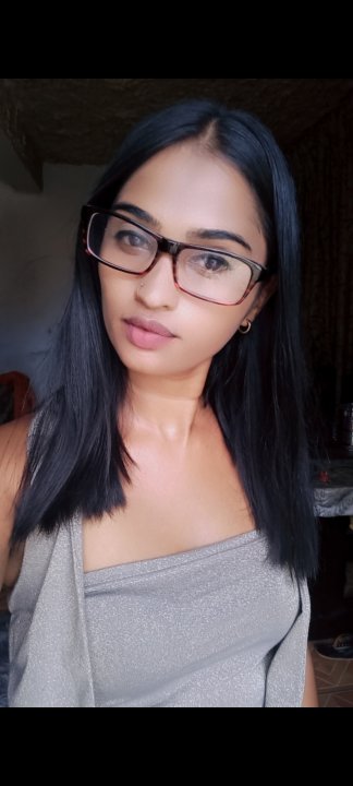 Henosa Desdemona - Englisch, Hindi tutor