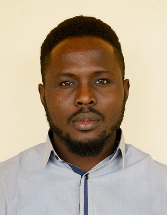 Ademuyiwa Adetomiwa - Englisch tutor