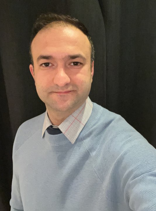 Biskiner Emre - Englisch tutor