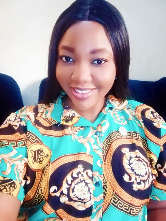 Ogochukwu Ike Nadia - Englisch tutor