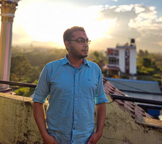 Parajuli Anil - Nepalesisch, Tourismus, Bild- und Videobearbeitung tutor