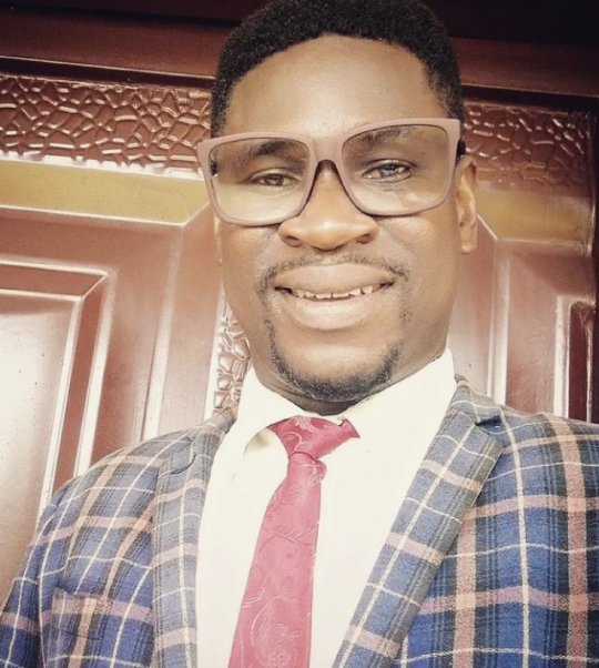 Samuel Izuogu Obinna - Englisch tutor