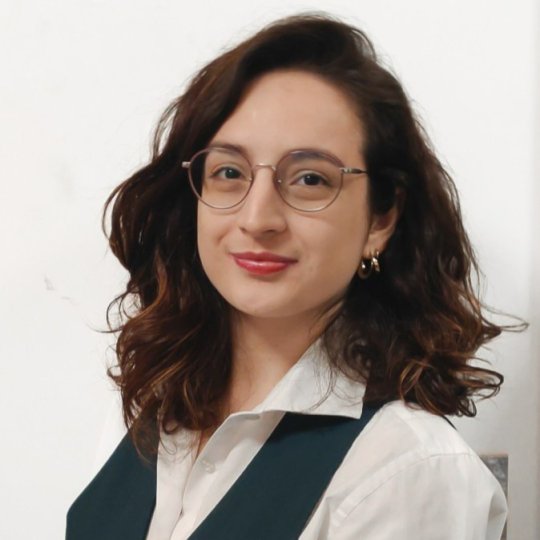 Tria Rowena - Englisch, Italienisch tutor