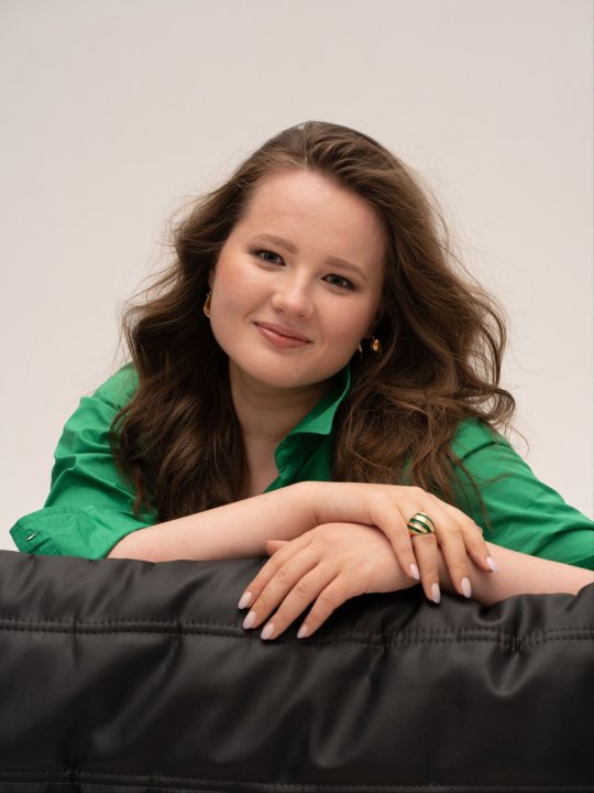 Kenenova Aleksandra - Russisch, Klassischer Gesang, Klavier tutor